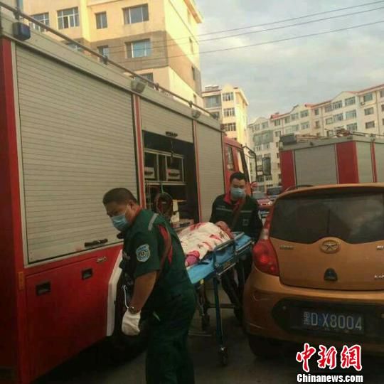 黑龍江佳木斯一老年公寓發生燃氣爆炸致9人受傷 網友提供 攝 黑龍江佳木斯一老年公寓發生燃氣爆炸致9人受傷 網友提供 攝