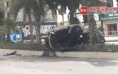 廣西百色：轎車起火5人死亡 事故正在進一步調查