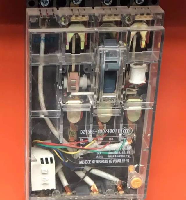 施工現(xiàn)場臨時用電安全管理六關鍵_10