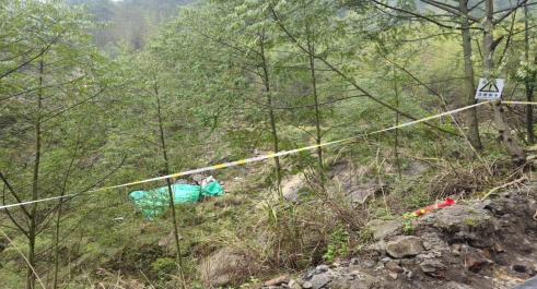 重慶北碚金刀峽鎮(zhèn)美湖路路面改造工程“3·2”一般車輛傷害事故調(diào)查報(bào)告