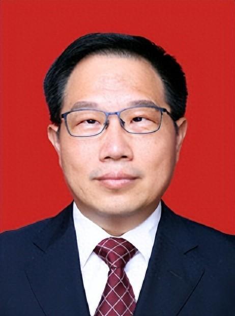 湖南省政府參事、應急管理廳原廳長李大劍，主動投案