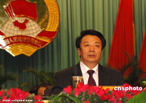 山西省長(zhǎng)流淚稱對(duì)不起死難礦工及家屬